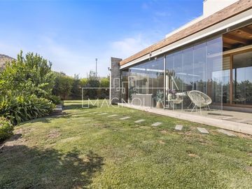 Casa en Venta en Colegio Alemán Chicureo