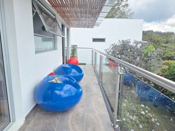 CASA EN VENTA EN EL RETIRO UNIFAMILIAR BONITA