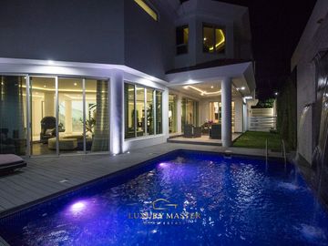 Casa de lujo en Santa Isabel con alberca