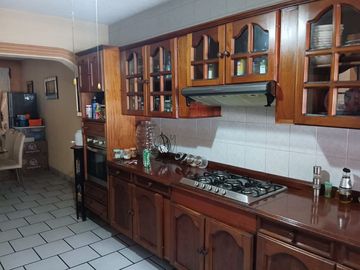 Casa en venta en Jardines Vista Hermosa III   entre avenida Ignacio Sandoval y Constitution