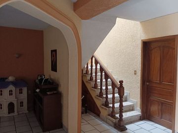 Casa en venta en Jardines Vista Hermosa III   entre avenida Ignacio Sandoval y Constitution
