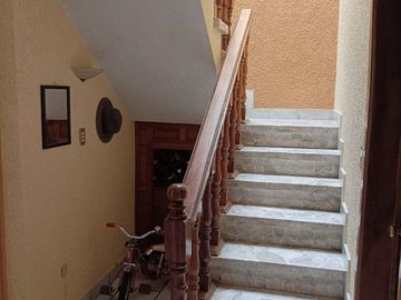 Casa en venta en Jardines Vista Hermosa III   entre avenida Ignacio Sandoval y Constitution