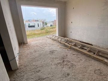 Casa en venta cercana a Glorieta del Papa en Altozano