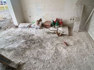 Casa en venta cercana a Glorieta del Papa en Altozano