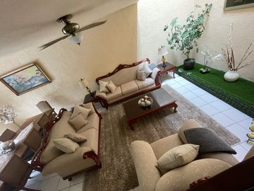 Casa en venta en Jardines de las Animas