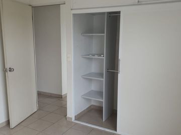 CASA en VENTA de 3 Recamaras, Zona Dorada, frente a Benevento Residencial