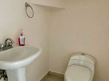 CASA EN VENTA RESIDENCIAL EL REFUGIO PRIVADA 3 Ó 4 RECAMARAS