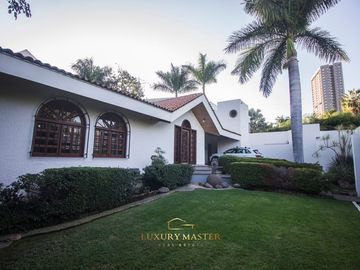 Casa en Colinas de San Javier en Coto Santa Isabel