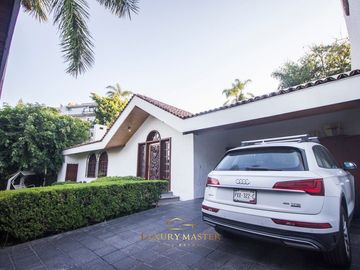 Casa en Colinas de San Javier en Coto Santa Isabel