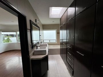 Casa en Venta en Lomas de las Americas, Morelia