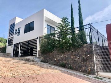 Casa en Venta, Irapuato Guanajuato, Jardín.