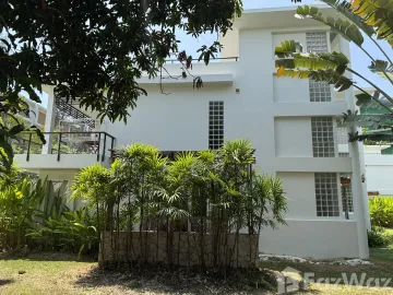 3-Bedroom Townhouse in Suan Tua Estate, Choeng Thale, Phuket