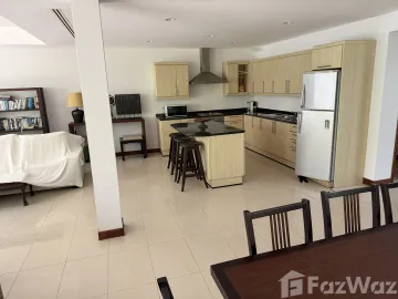3-Bedroom Townhouse in Suan Tua Estate, Choeng Thale, Phuket