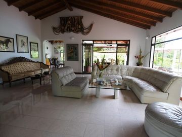 VENTA de CASA CAMPESTRE en PEREIRA