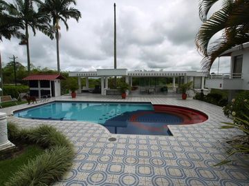 VENTA de CASA CAMPESTRE en PEREIRA
