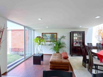 Casa en venta en Calimaya, con excelente mantenimiento.