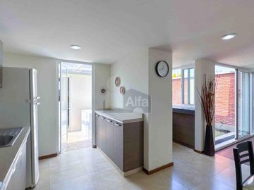 Casa en venta en Calimaya, con excelente mantenimiento.