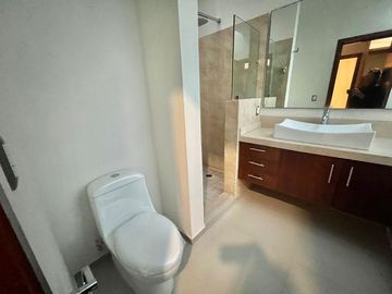 CASA EN VENTA  LA RIOJA