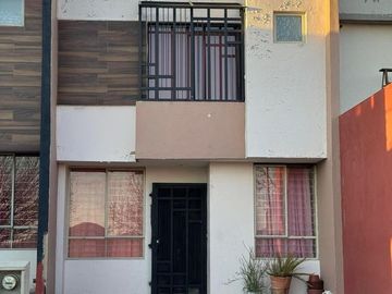 Bonita casa en tonala