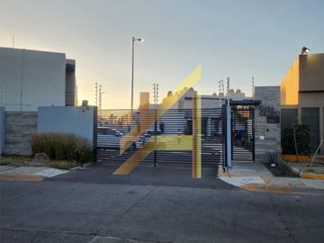 Casa en Venta en Coto Cedro