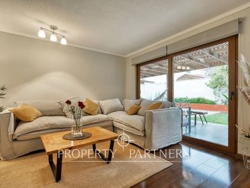 Oportunidad de casa en venta a pasos del metro, con seguridad 24/7