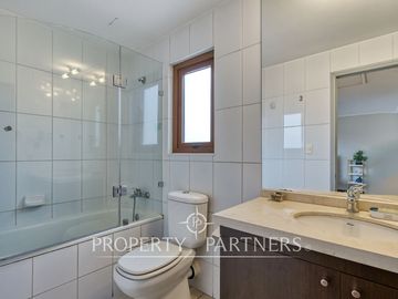 Oportunidad de casa en venta a pasos del metro, con seguridad 24/7