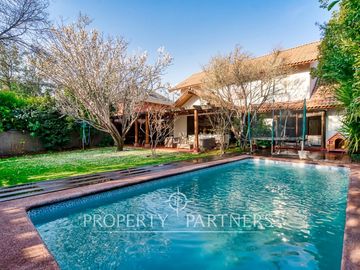 Venta de hermosa propiedad dentro de condominio familiar en Peñalolén