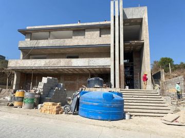 Exclusiva Residencia de Lujo en Rancho San Juan, Zona Esmeralda