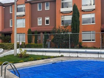 VENDO Casa dentro de Conjunto - Norte de Quito - Condado Shopping