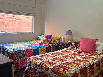 VENDO Casa dentro de Conjunto - Norte de Quito - Condado Shopping
