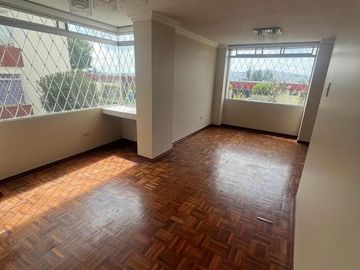 VENDO DEPARTAMENTO DE 3 DORMITORIOS - CONJUNTO EL FUNDADOR - SECTOR NORTE