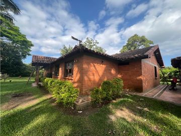 Casa campestre comercial para arriendo en Pueblito Cafetero, Pereira