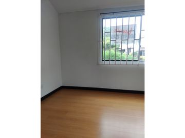 SE VENDE CASA SECTOR AVENIDA CENTENARIO
