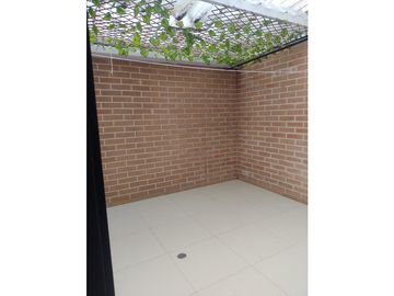 SE VENDE CASA SECTOR AVENIDA CENTENARIO