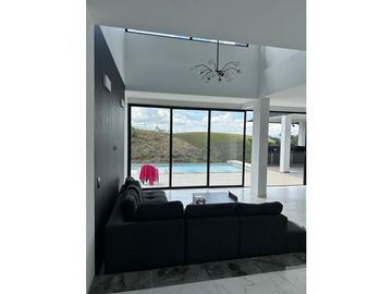 CASA EN RENTA CERRITOS