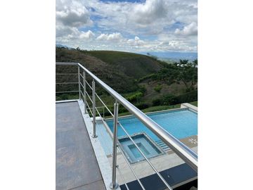 CASA EN RENTA CERRITOS