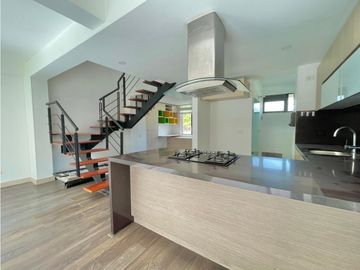 Preciosa Casa en Arriendo - Conjunto residencial Vittare