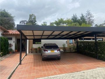 Venta de casa en el Retiro de 1 solo nivel