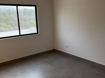 Casa en Porto Cumbres, Sector Roma, García N.L.