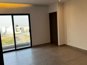 Casa en Porto Cumbres, Sector Roma, García N.L.