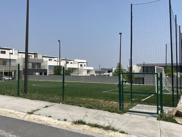 Casa en Porto Cumbres, Sector Roma, García N.L.