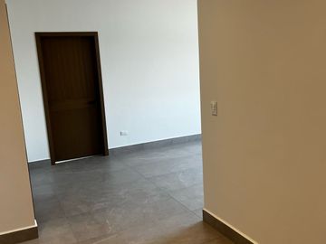 Casa en Porto Cumbres, Sector Roma, García N.L.