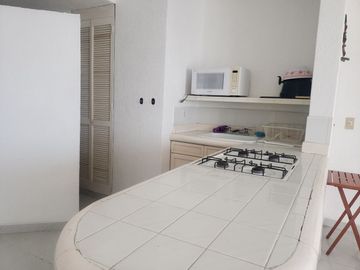 ACAPULCO TRADICIONAL VILLA CON VISTA A MAR ABIERTO Y ALBERCA