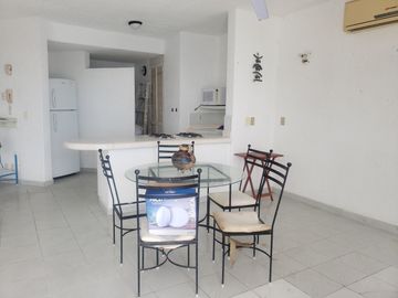 ACAPULCO TRADICIONAL VILLA CON VISTA A MAR ABIERTO Y ALBERCA