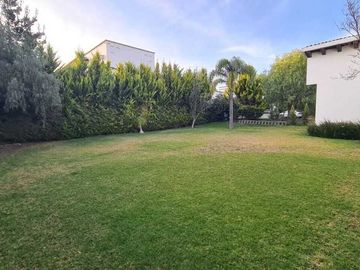 Casa en venta en Querétaro dentro del Club de Golf Campanario, de OPORTUNIDAD