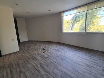 Casa en venta en Querétaro dentro del Club de Golf Campanario, de OPORTUNIDAD