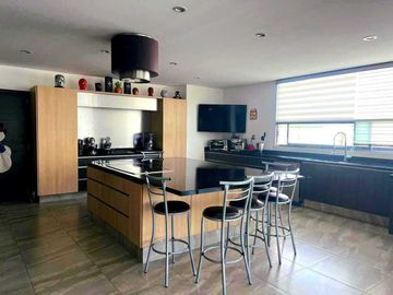 Venta de Casa en Querétaro, Claustros del Sur, zona Centro Sur, 4 recámaras