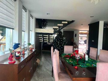 Venta de Casa en Querétaro, Claustros del Sur, zona Centro Sur, 4 recámaras