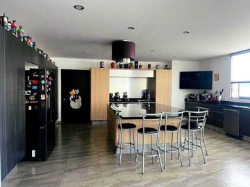 Venta de Casa en Querétaro, Claustros del Sur, zona Centro Sur, 4 recámaras