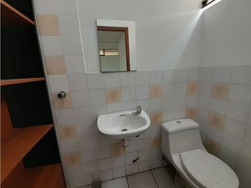 ALQUILER DE OFICINA EN LA  MOLINA
